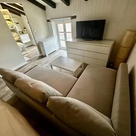 Les Arches Apartment