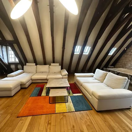 Les Arches Apartment *